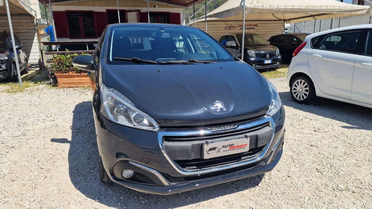 Peugeot 208 e-HDi 92 CV Stop&Start 5 porte Allure