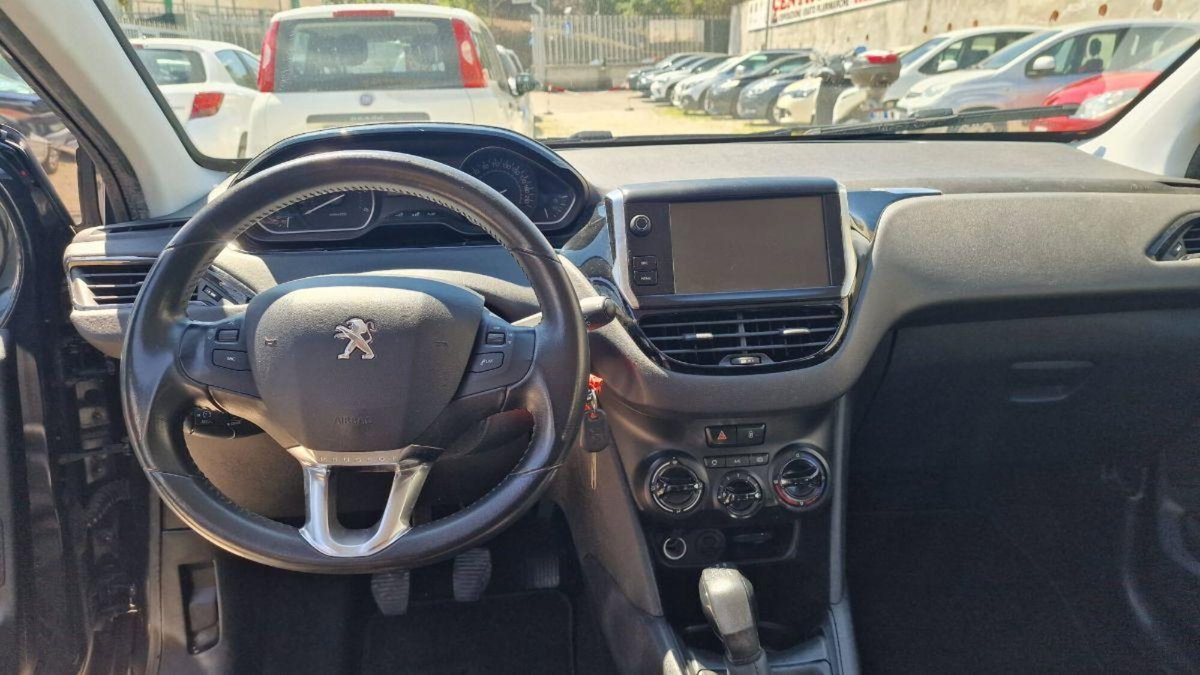 Peugeot 208 e-HDi 92 CV Stop&Start 5 porte Allure (12)