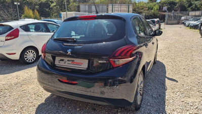 Peugeot 208 e-HDi 92 CV Stop&Start ETG6 5 porte Allure (6)