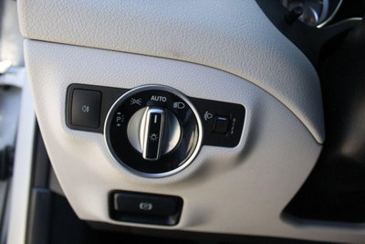 Mercedes-Benz GLA SUV 180 d Premium (13)