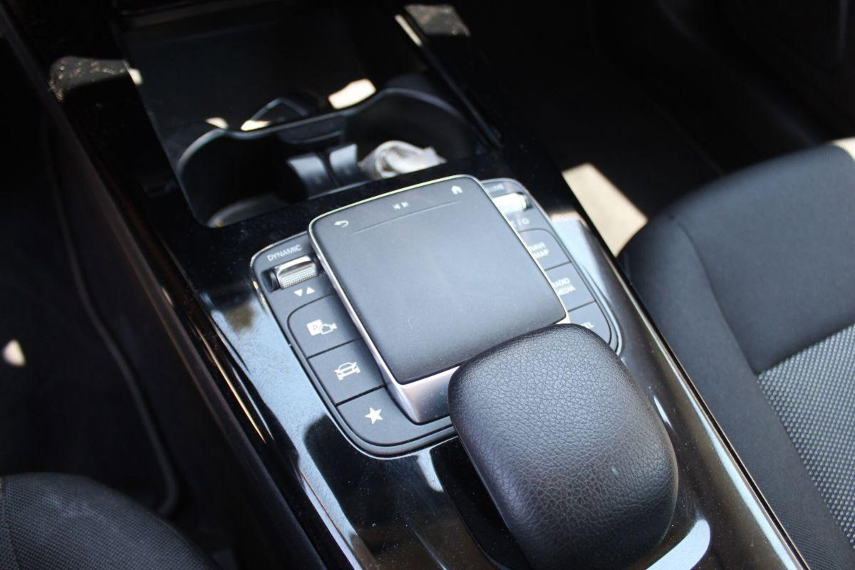 Mercedes-Benz CLA Shooting Brake 180 d Automatic Shooting Brake Premium (16)