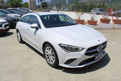 Mercedes-Benz CLA Shooting Brake 180 d Automatic Shooting Brake Premium (3)