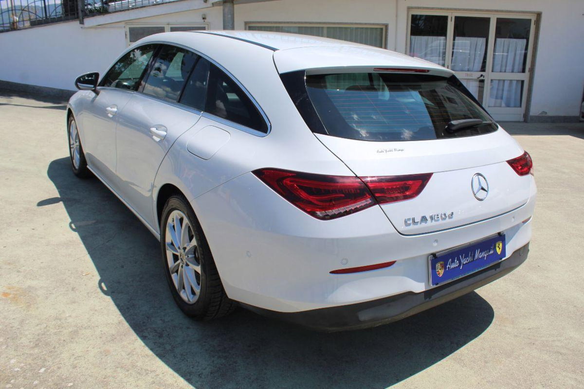 Mercedes-Benz CLA Shooting Brake 180 d Automatic Shooting Brake Premium (7)