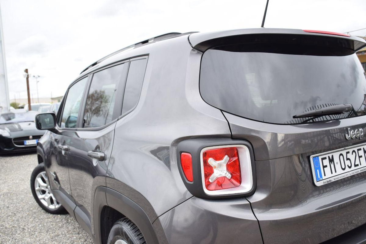 Jeep Renegade 1.6 Mjt 120 CV Limited (19)