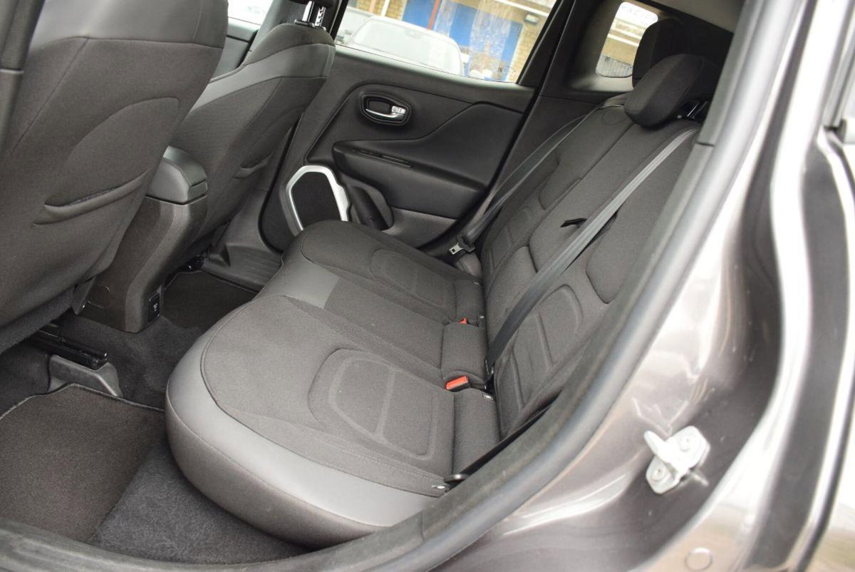 Jeep Renegade 1.6 Mjt 120 CV Limited (7)