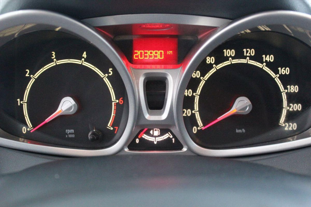Ford Fiesta 1.4 96CV aut. 5 porte Titanium (11)