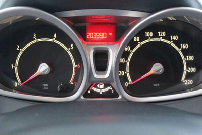 Ford Fiesta 1.4 5 porte Bz.- GPL Titanium (11)
