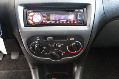 Peugeot 206 5p. Enfant Terrible (12)