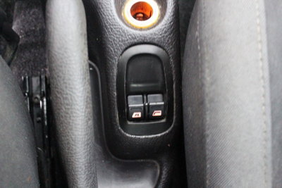 Peugeot 206 5p. Enfant Terrible (14)