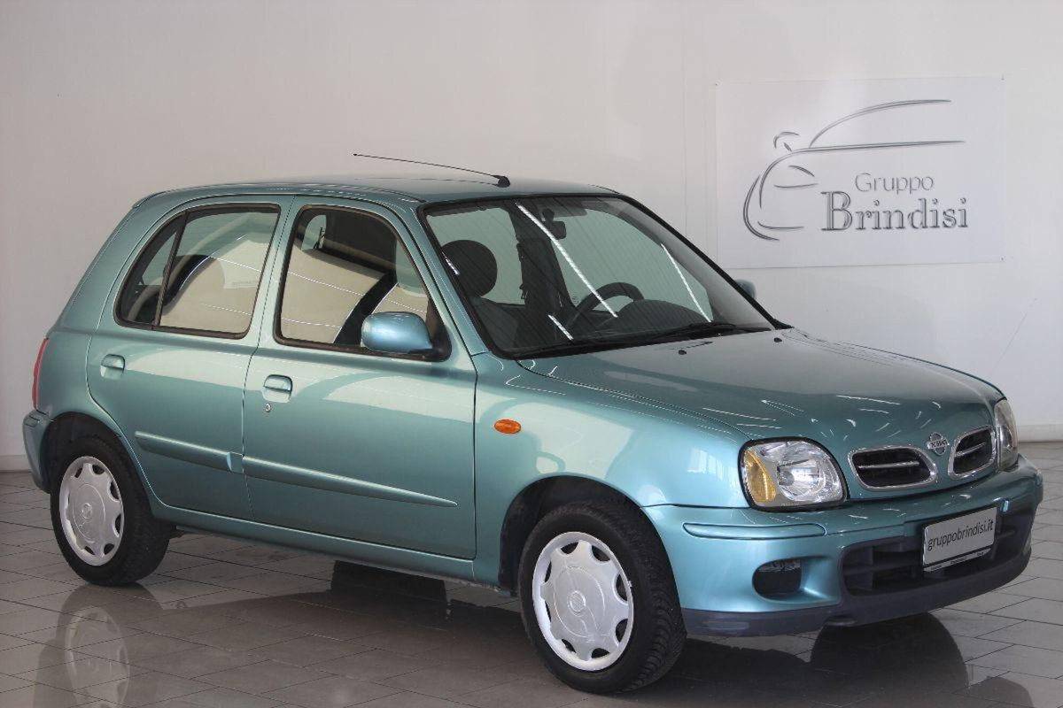 Nissan Micra 1.0 16V 5 porte Visia