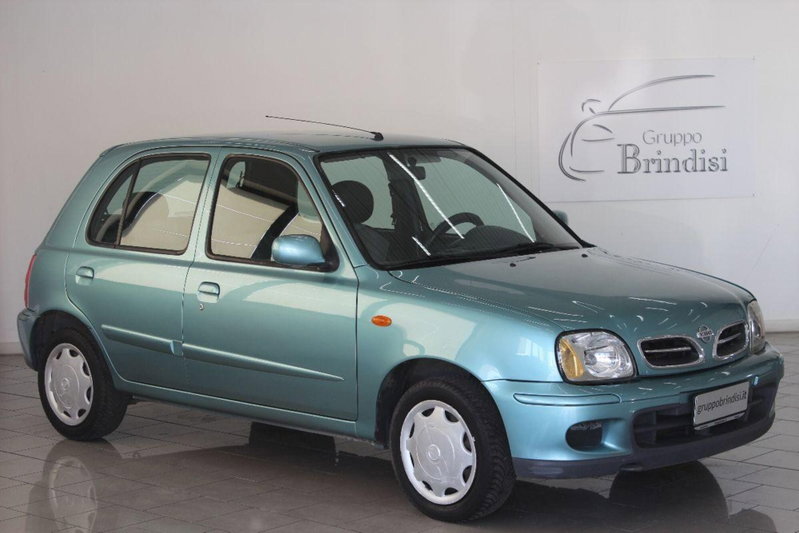 Nissan Micra 1.0 16V 5 porte Visia