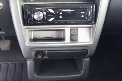 Nissan Micra 1.0 16V 5 porte Visia (14)