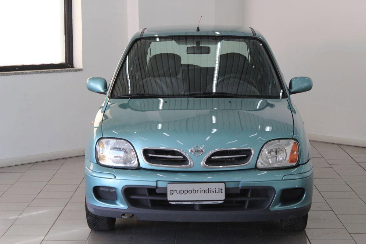 Nissan Micra 1.0 16V 5 porte Visia (2)