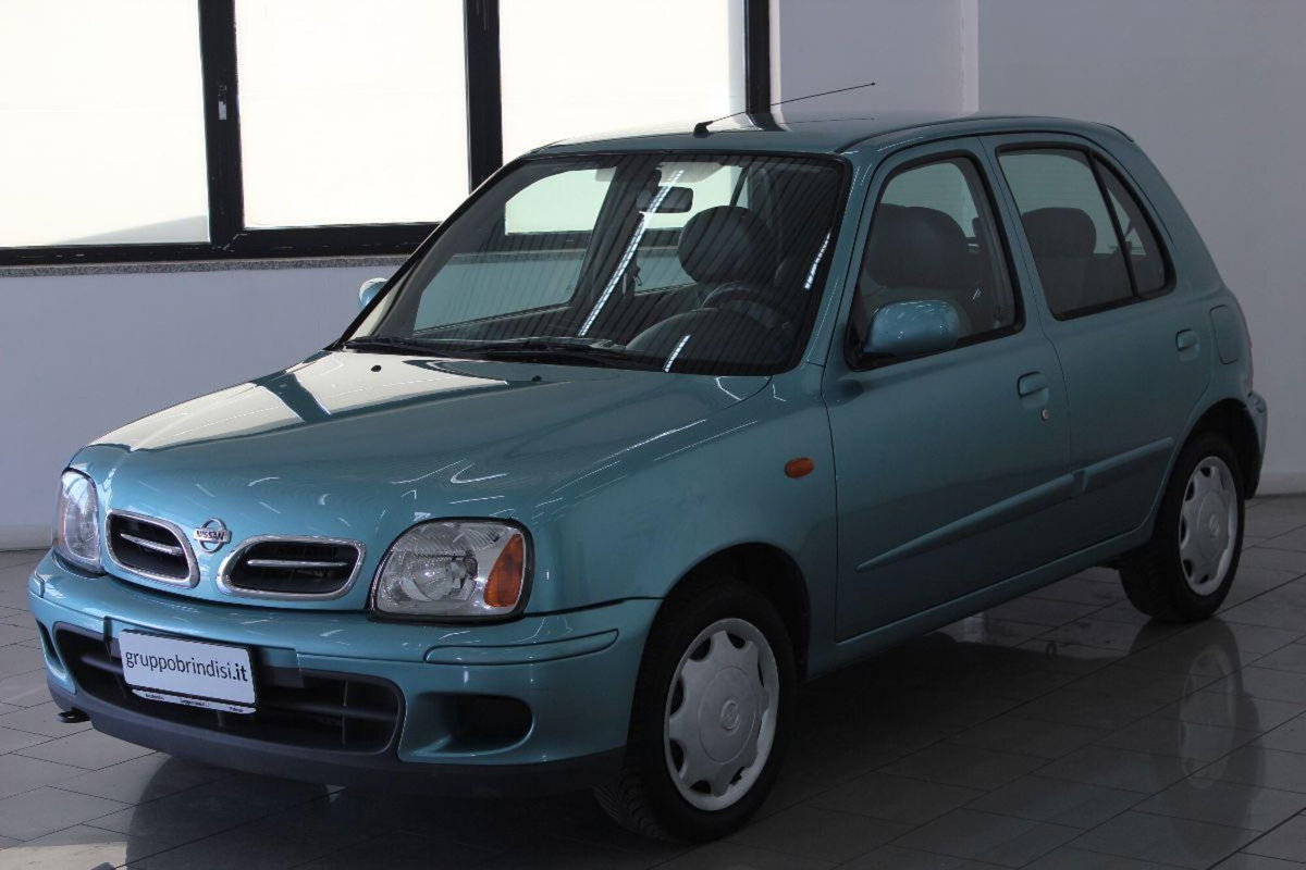 Nissan Micra 1.0 16V 5 porte Visia (3)