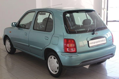 Nissan Micra 1.0 16V 5 porte Visia (6)