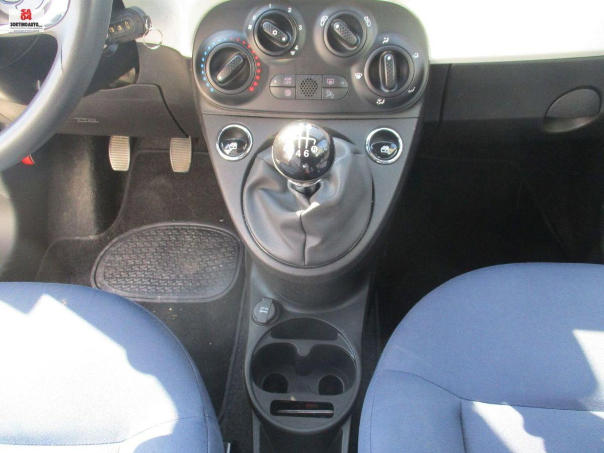 Fiat 500 1.0 Hybrid Club (11)