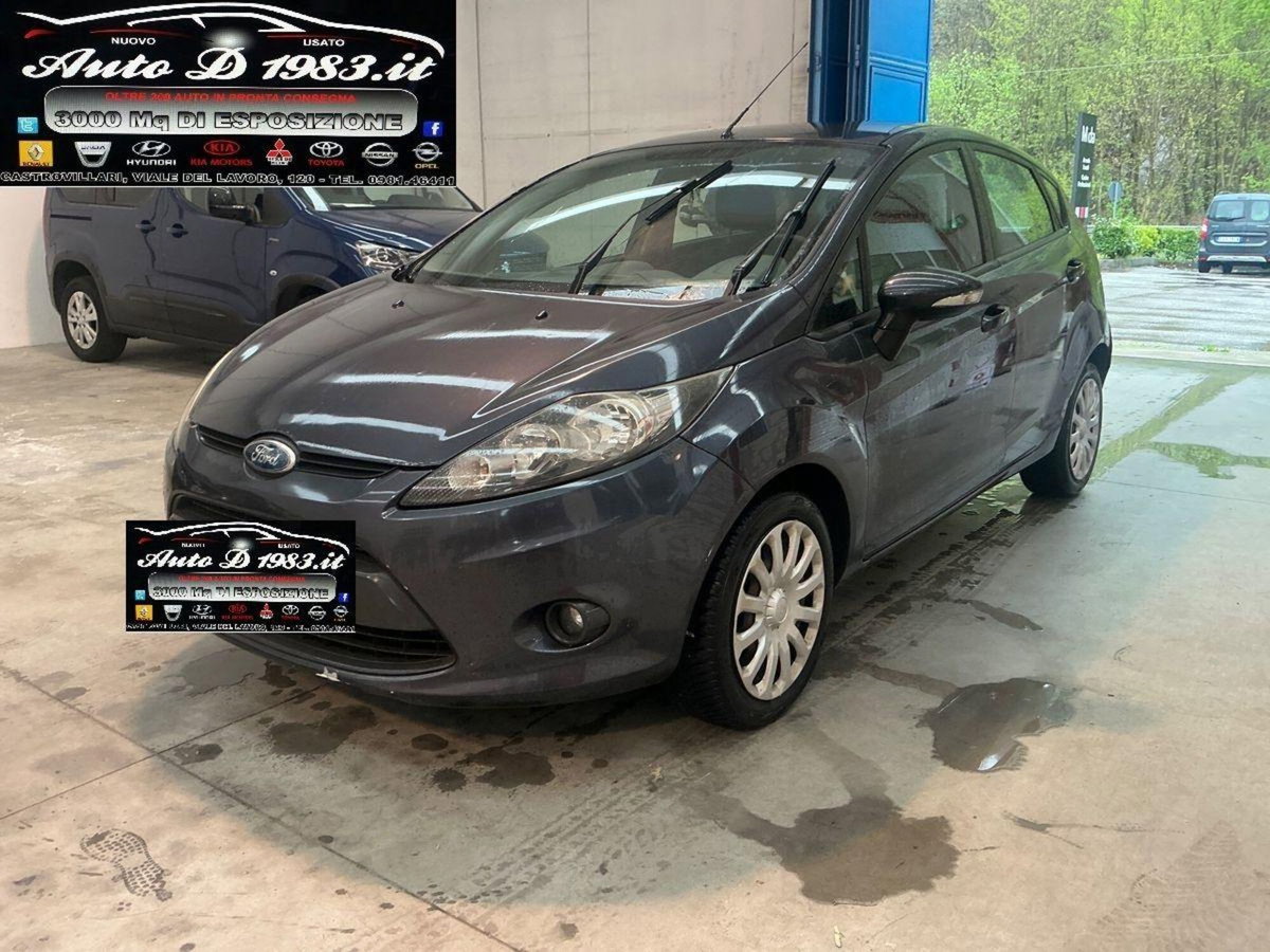 Ford Fiesta 1.4 TDCi 70CV 5 porte Titanium