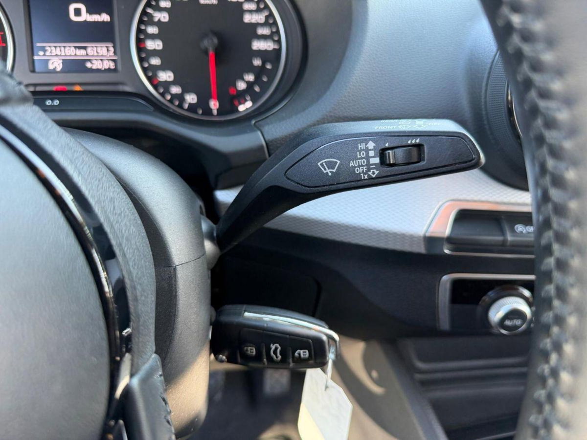 Audi Q2 Q2 1.6 TDI Business (14)