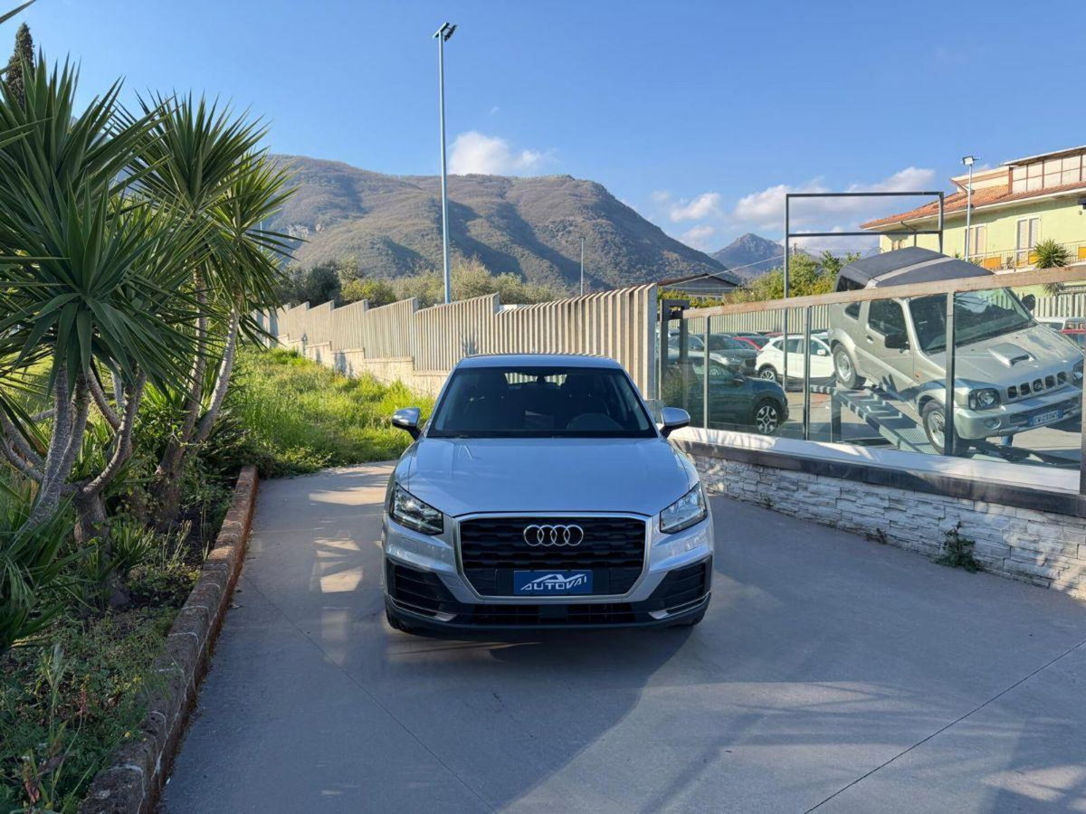 Audi Q2 Q2 1.6 TDI Business (2)