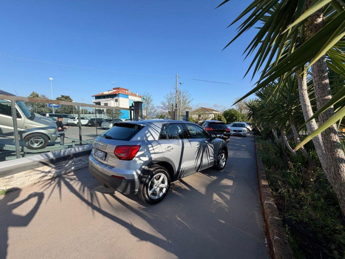 Audi Q2 Q2 1.6 TDI Business (4)