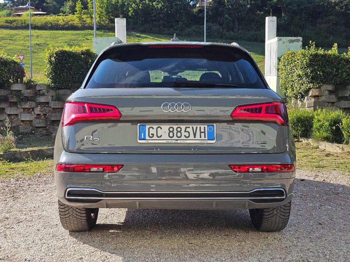 Audi Q5 40 TDI quattro S tronic S line plus (8)