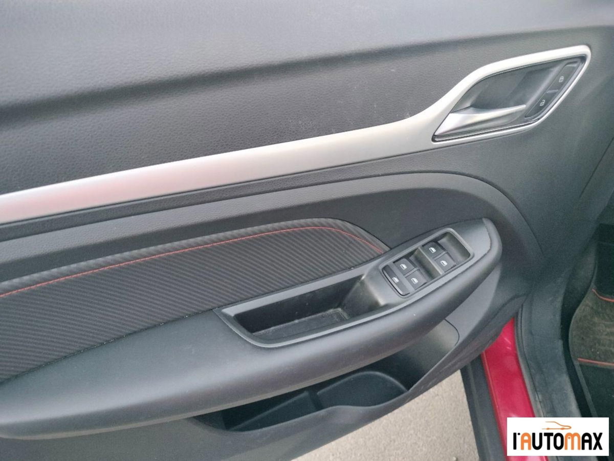 Mg ZS ZS 1.5 Luxury (9)