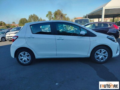 Toyota Yaris 1.0 5 porte Active (7)