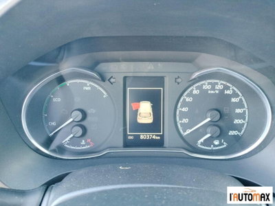 Toyota Yaris 1.0 5 porte Active (9)