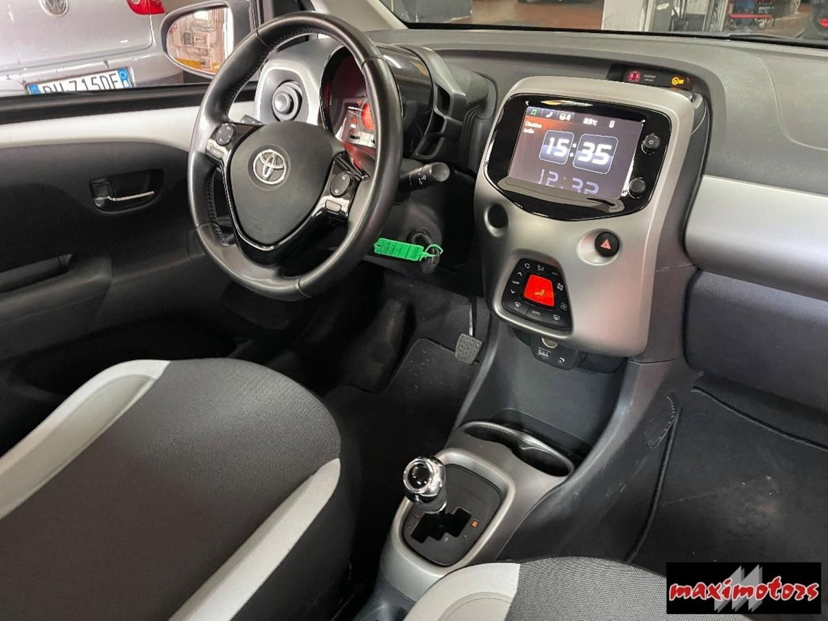 Toyota Aygo 1.0 VVT-i 69 CV 5 porte x-wave TSS MMT (3)