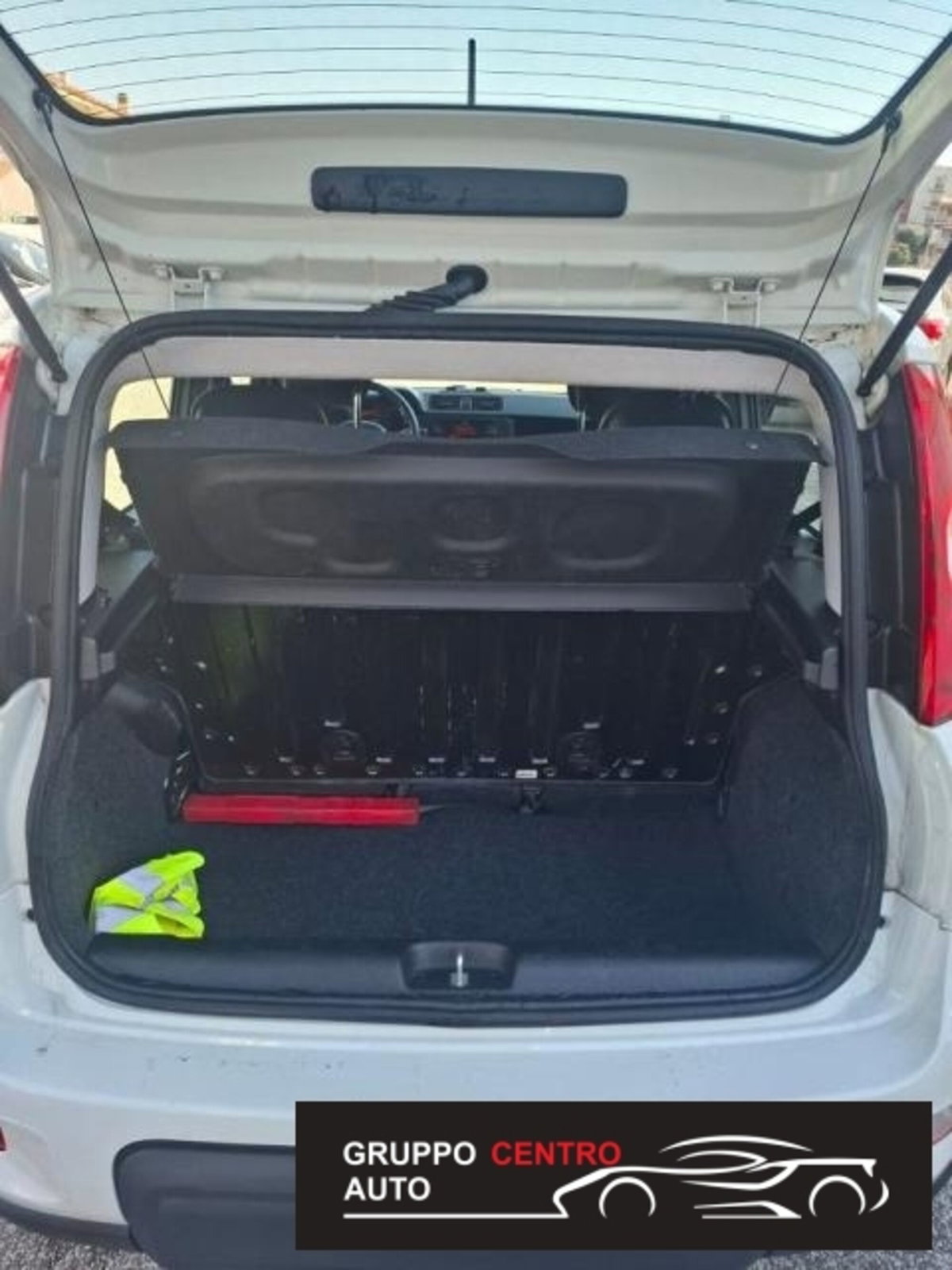Fiat Panda 1.0 FireFly S&S Hybrid City Cross (9)
