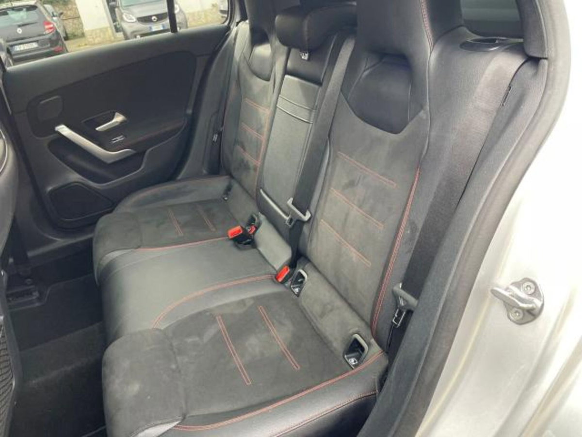 Mercedes-Benz Classe A 180 AUTOMATIC (5)