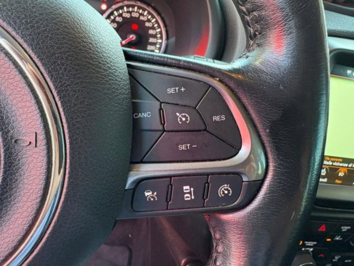 Jeep Renegade 2.0 Mjt 140CV 4WD Active Drive Limited (14)