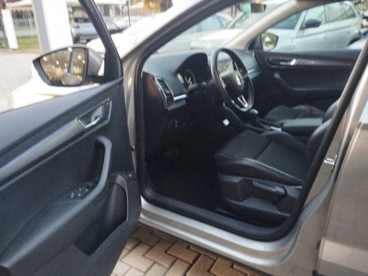 Skoda Karoq 2.0 TDI SCR 4x4 DSG Style (11)