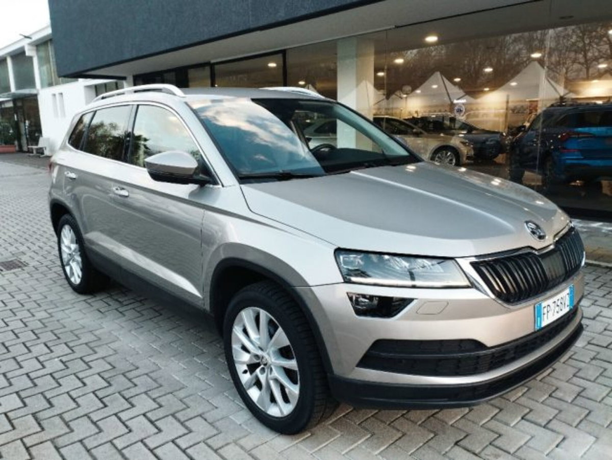 Skoda Karoq 2.0 TDI SCR 4x4 DSG Style (2)