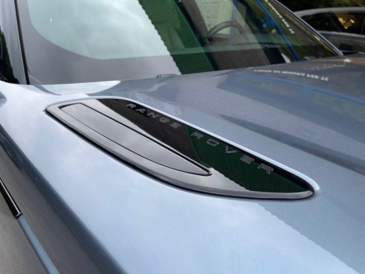 Land Rover Range Rover Velar 3.0D l6 300 CV R-Dynamic HSE (7)