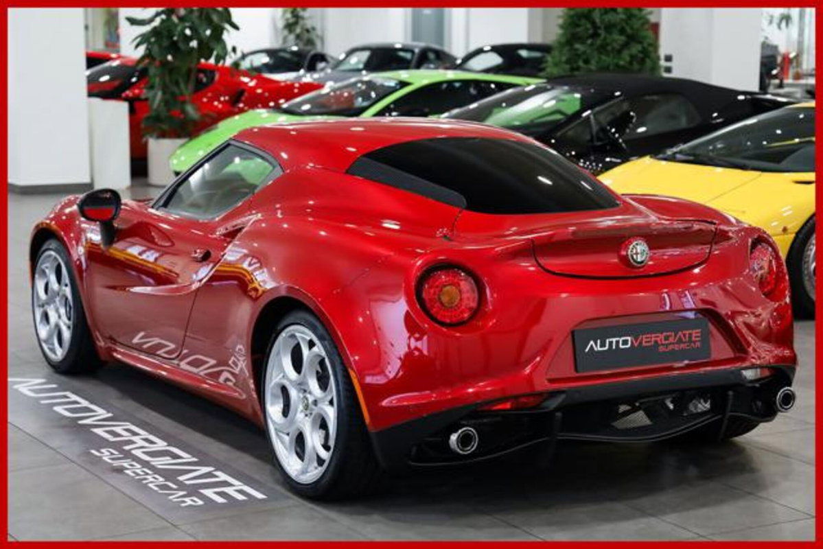 Alfa Romeo 4C Coupé 4C 1750 TBi (5)