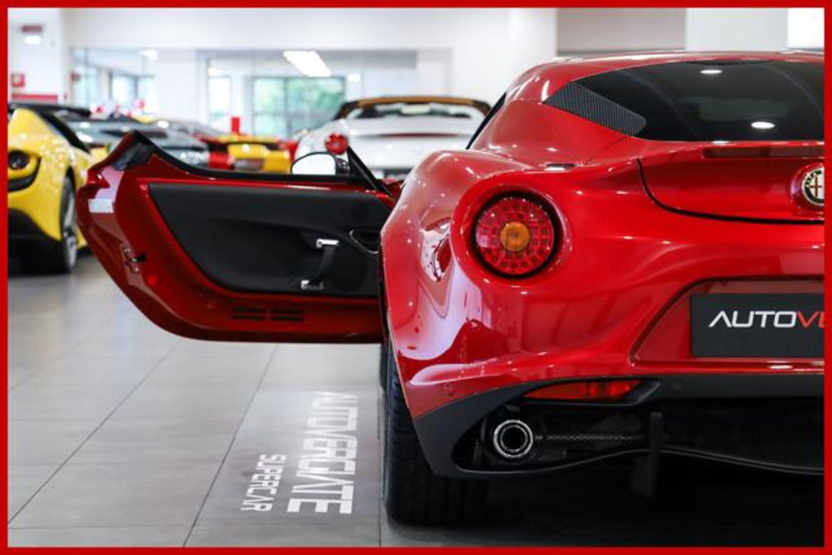 Alfa Romeo 4C Coupé 4C 1750 TBi (9)