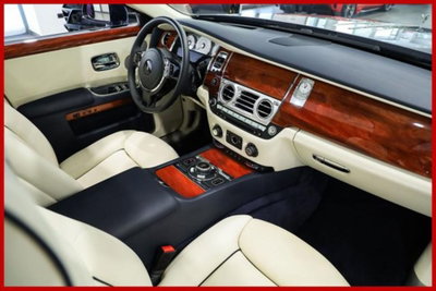 Rolls Royce Ghost Ghost 6.6 (12)