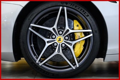 Ferrari California Spider California T DCT (8)