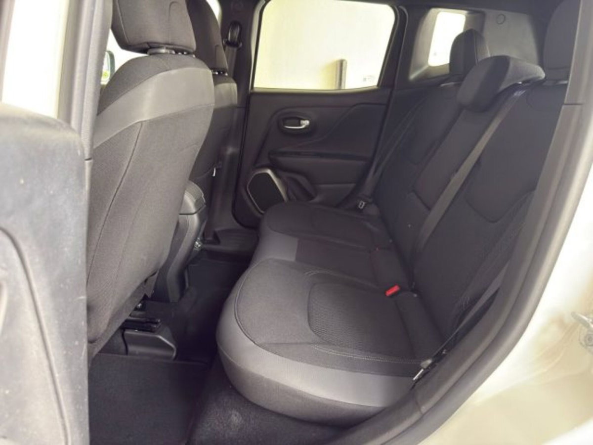 Jeep Renegade 1.6 Mjt DDCT 120 CV S (13)