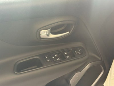 Jeep Renegade 1.6 Mjt 120 CV S (20)