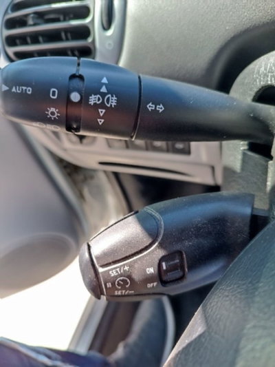 Citroen Xsara Picasso 1.6 HDi 110CV Elegance (16)
