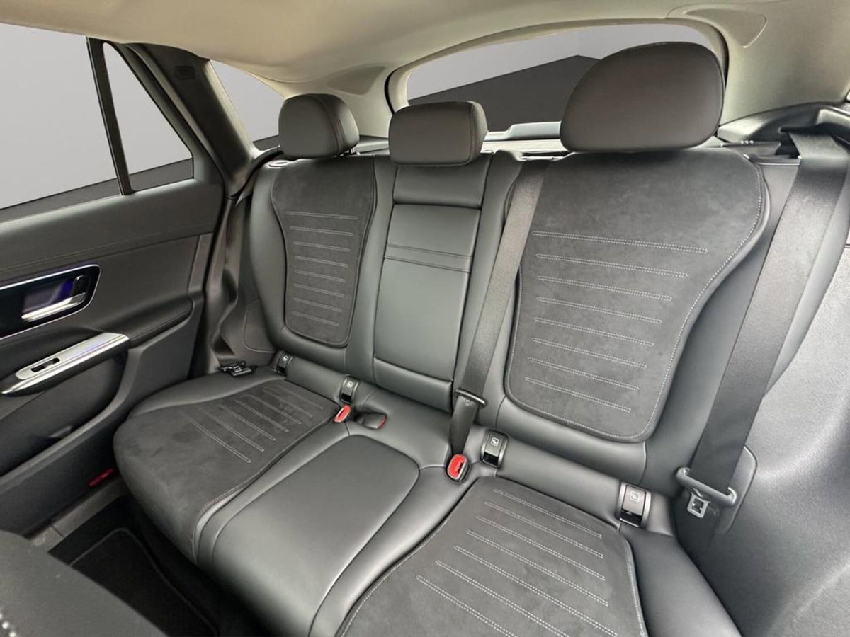 Mercedes-Benz GLC 220 d 4Matic Mild Hybrid AMG Advanced Plus (14)