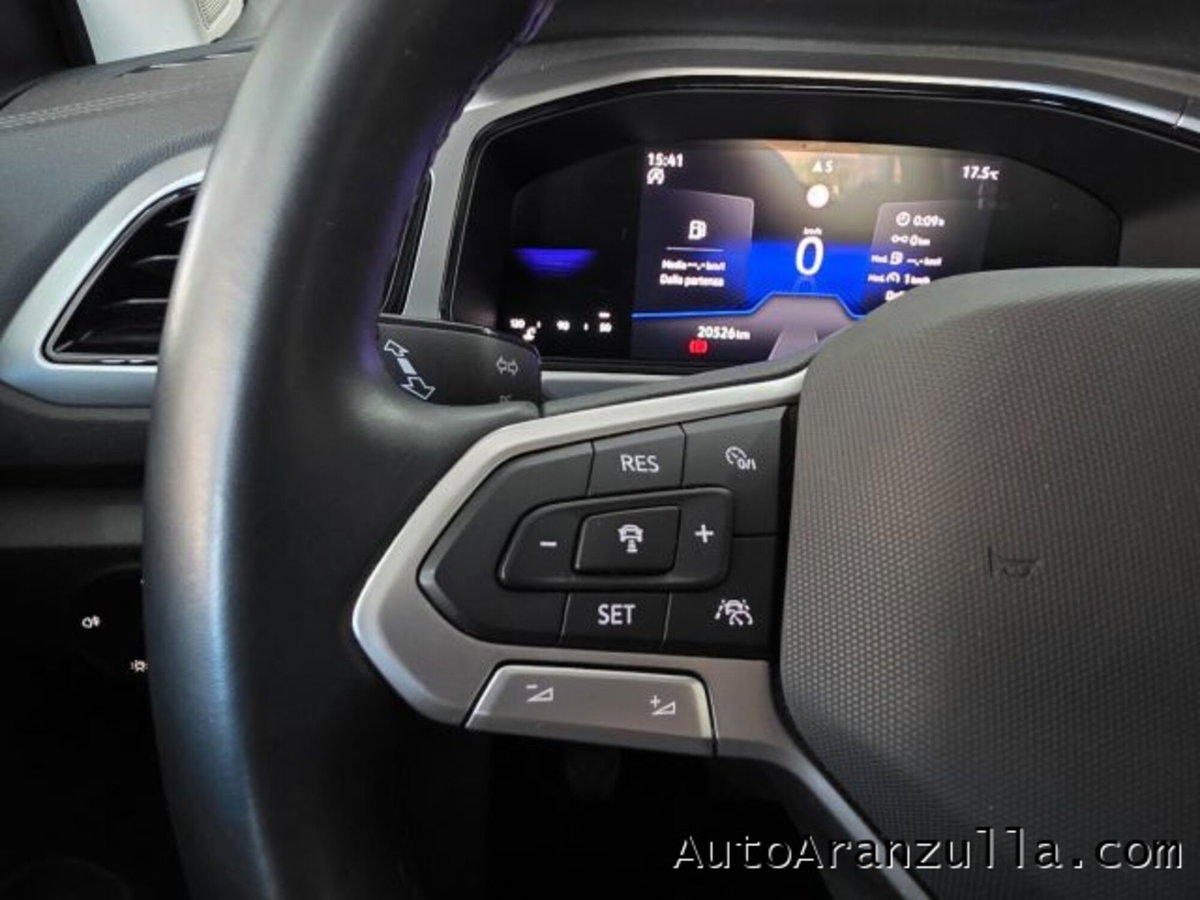 Volkswagen T-Roc 2.0 tdi Sport 115cv (13)
