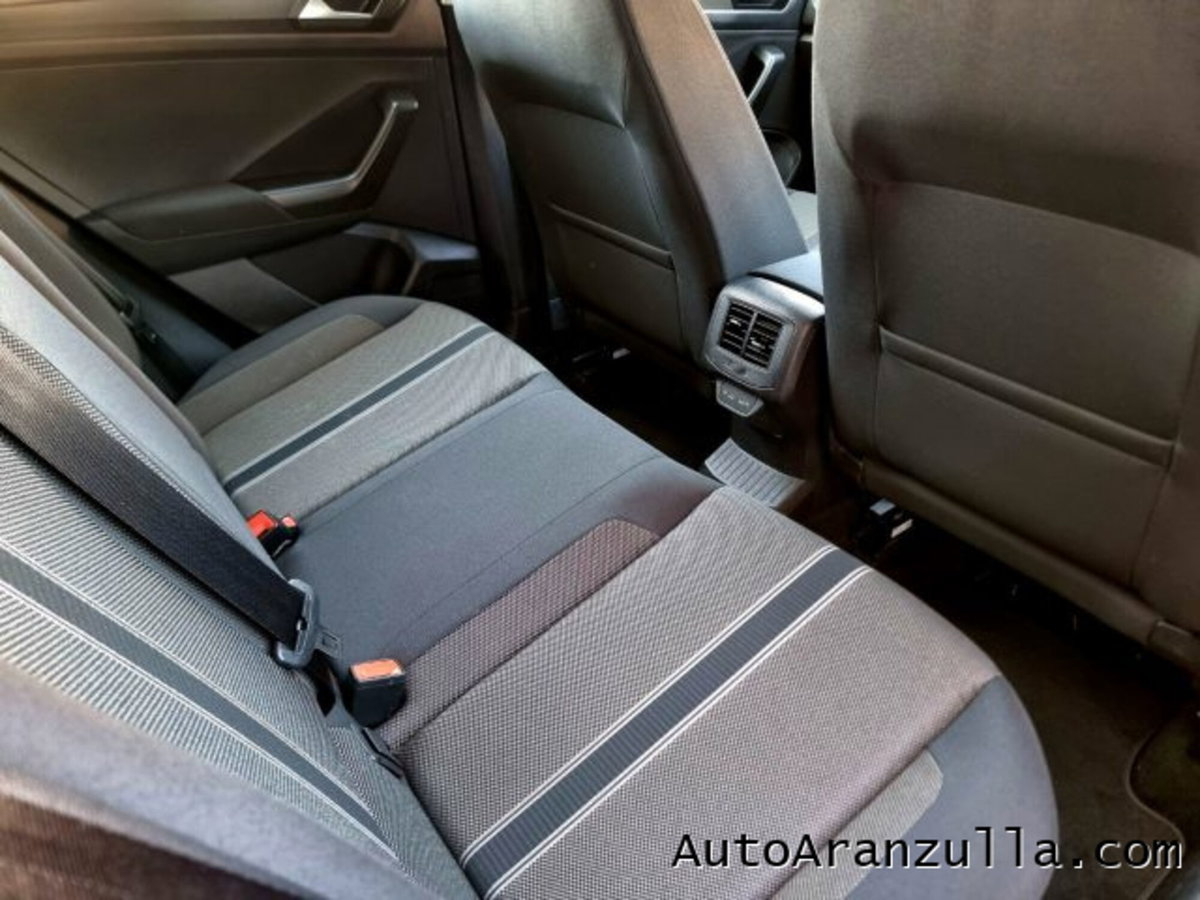 Volkswagen T-Roc 2.0 tdi Sport 115cv (19)