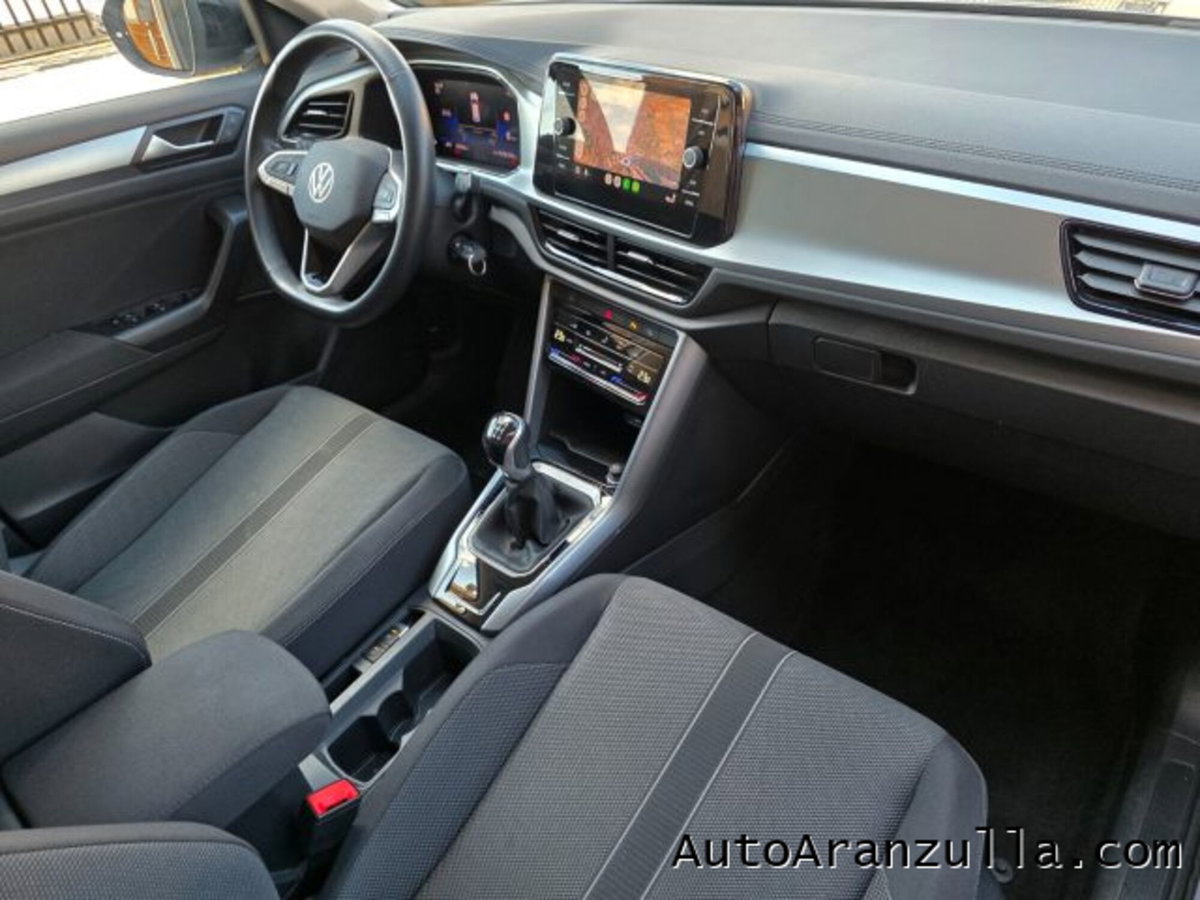 Volkswagen T-Roc 2.0 tdi Sport 115cv (9)