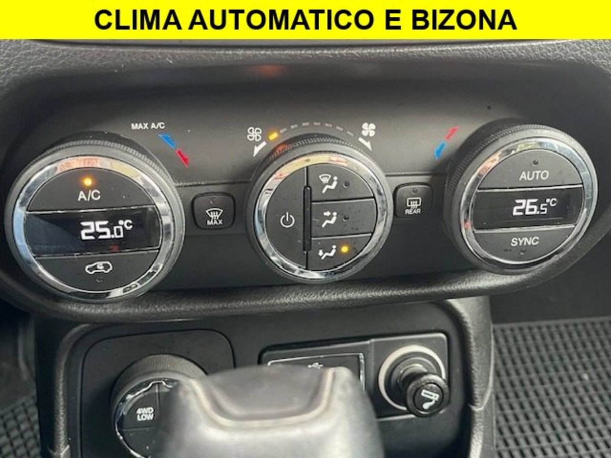 Jeep Renegade 2.0 Mjt 140CV 4WD Active Drive Limited (10)