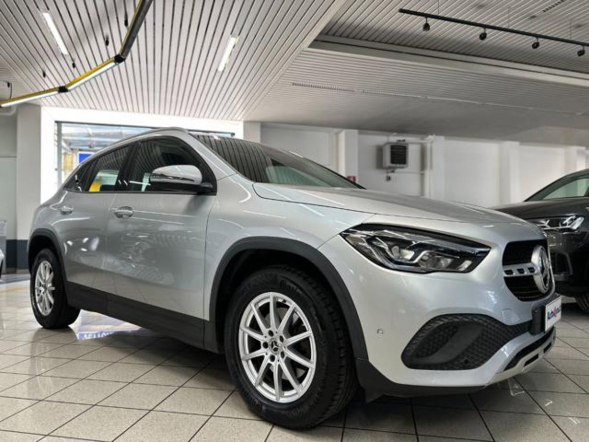 Mercedes-Benz GLA SUV 200 d Business Extra auto