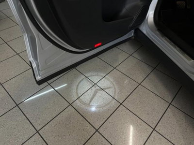 Mercedes-Benz GLA SUV 200 d Business Extra auto (14)