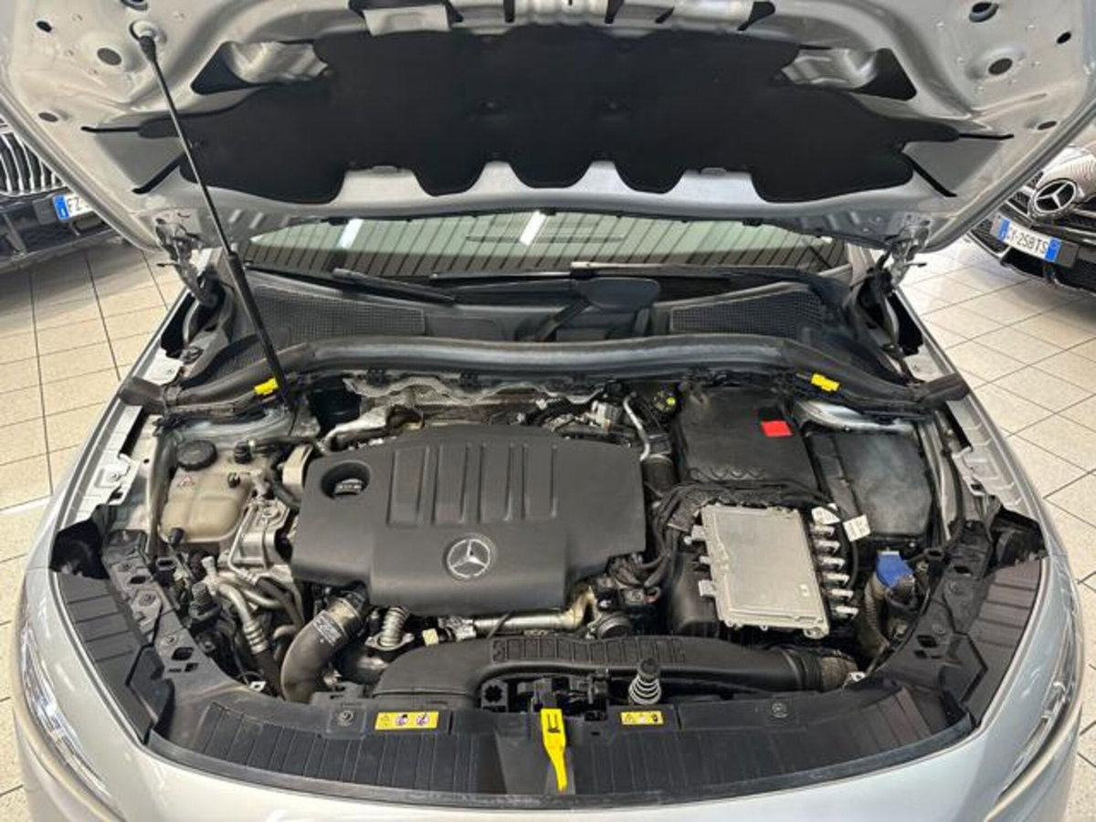 Mercedes-Benz GLA SUV 200 d Business Extra auto (6)
